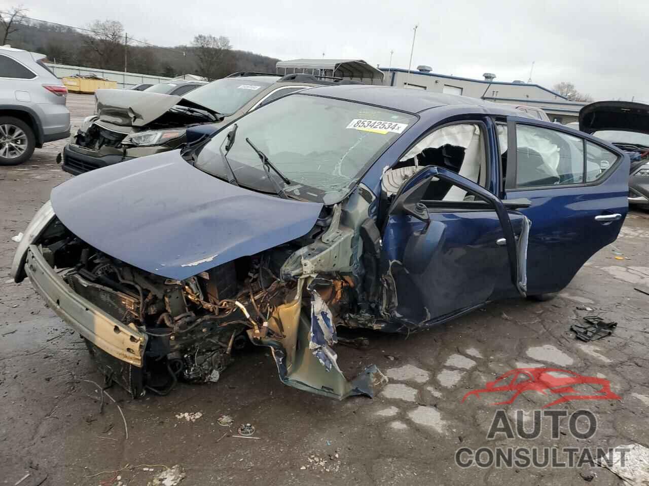 NISSAN VERSA 2019 - 3N1CN7AP2KL821502