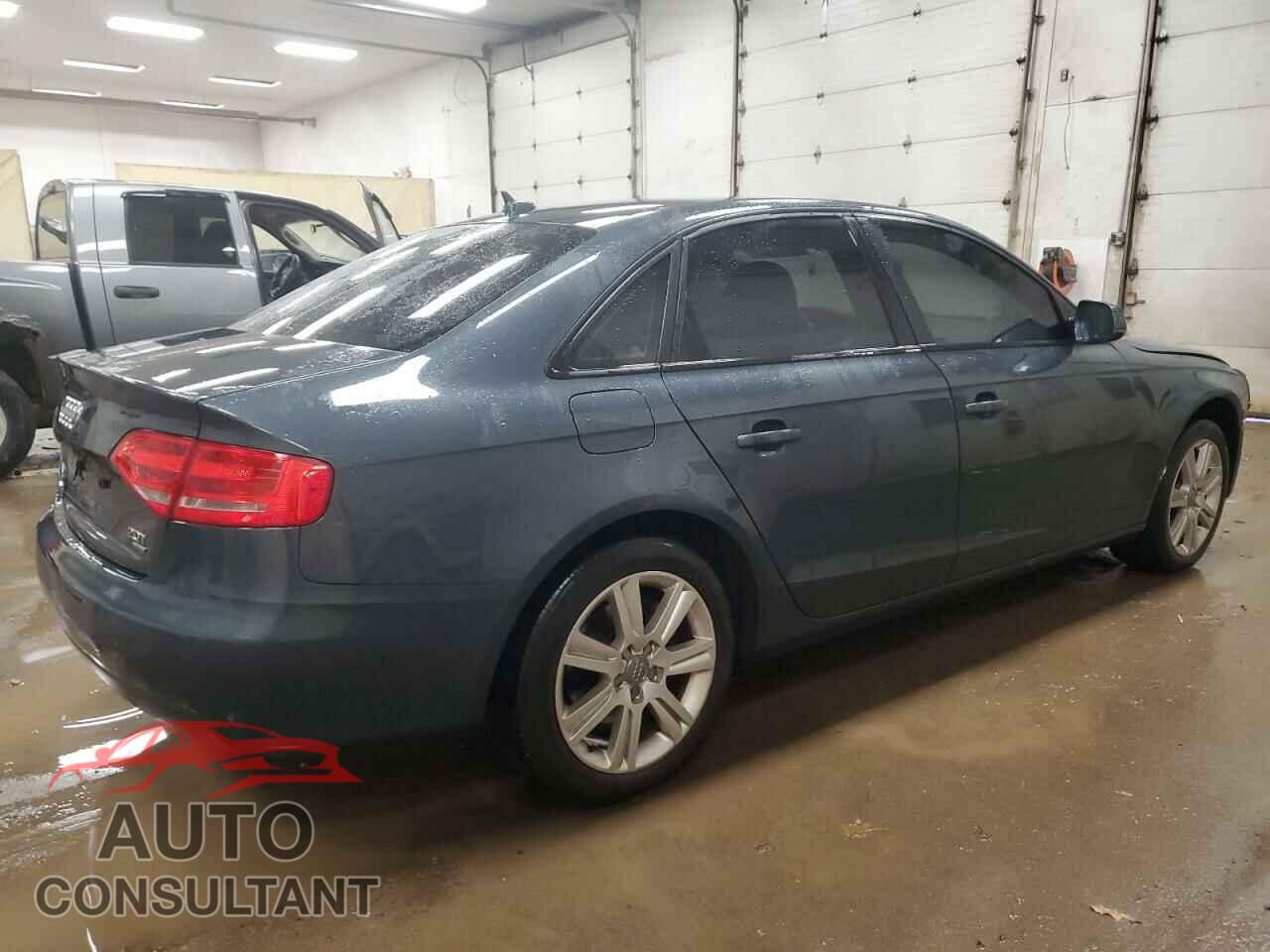 AUDI A4 2011 - WAUBFAFL0BN045294