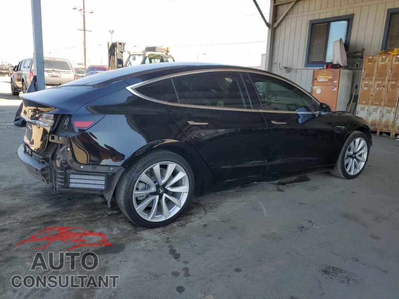 TESLA MODEL 3 2018 - 5YJ3E1EA6JF075875