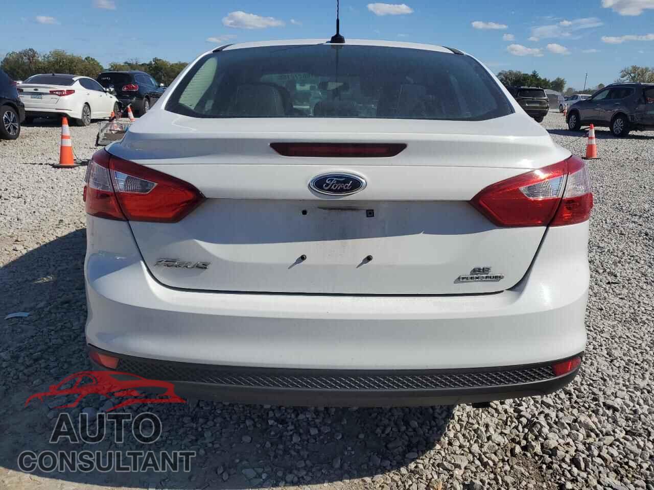 FORD FOCUS 2014 - 1FADP3F28EL412539