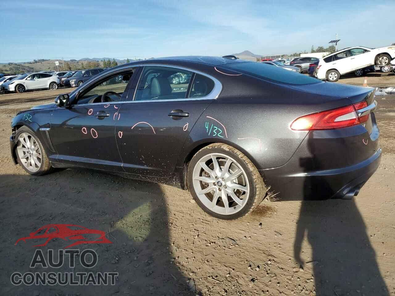 JAGUAR XF 2012 - SAJWA0HE0CMS35830