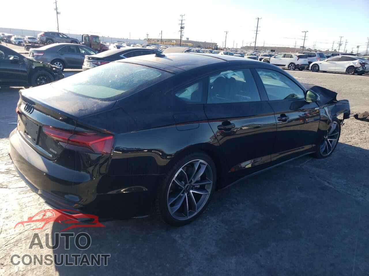 AUDI A5 2024 - WAUDACF50RA092458