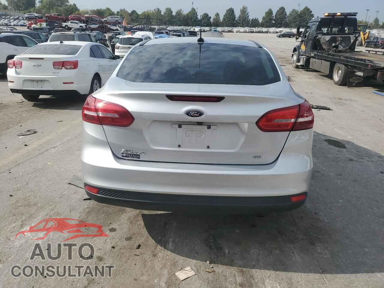 FORD FOCUS 2017 - 1FADP3F22HL328446
