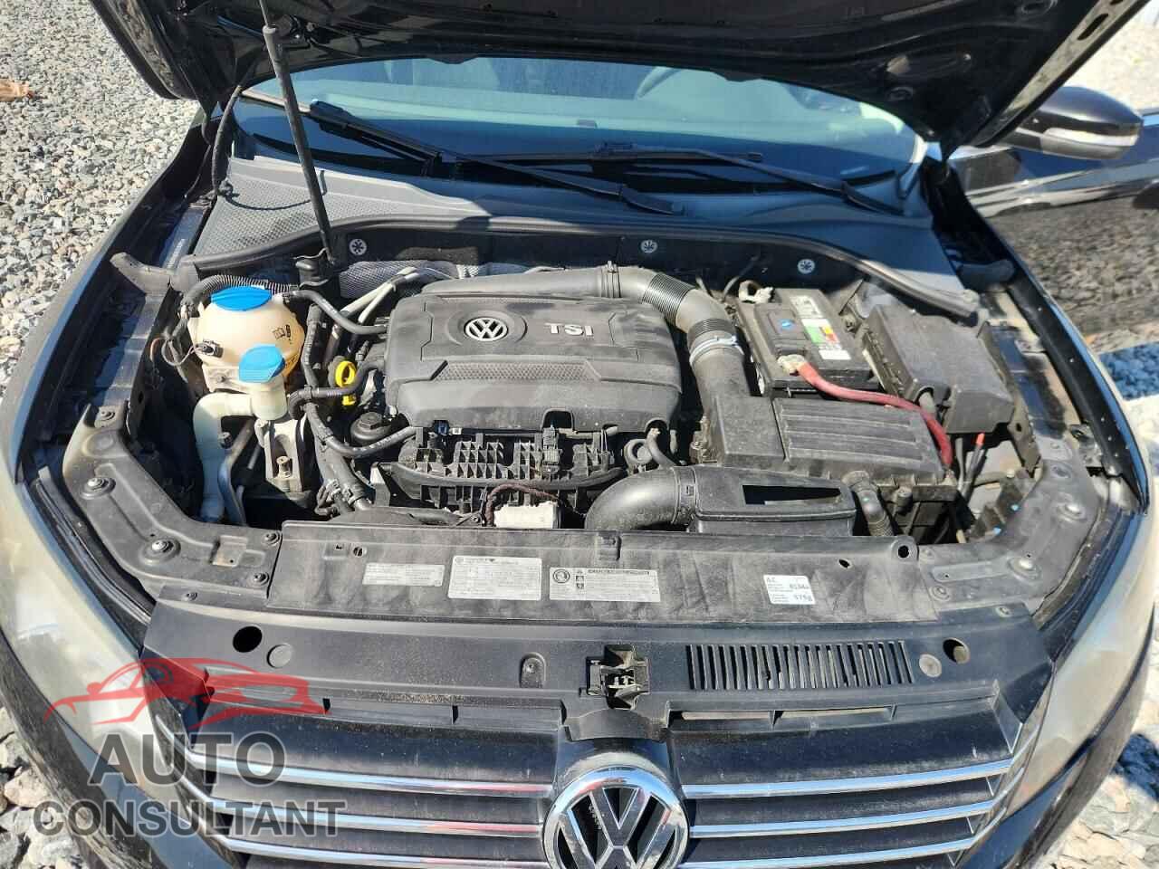 VOLKSWAGEN PASSAT 2014 - 1VWAT7A33EC049841