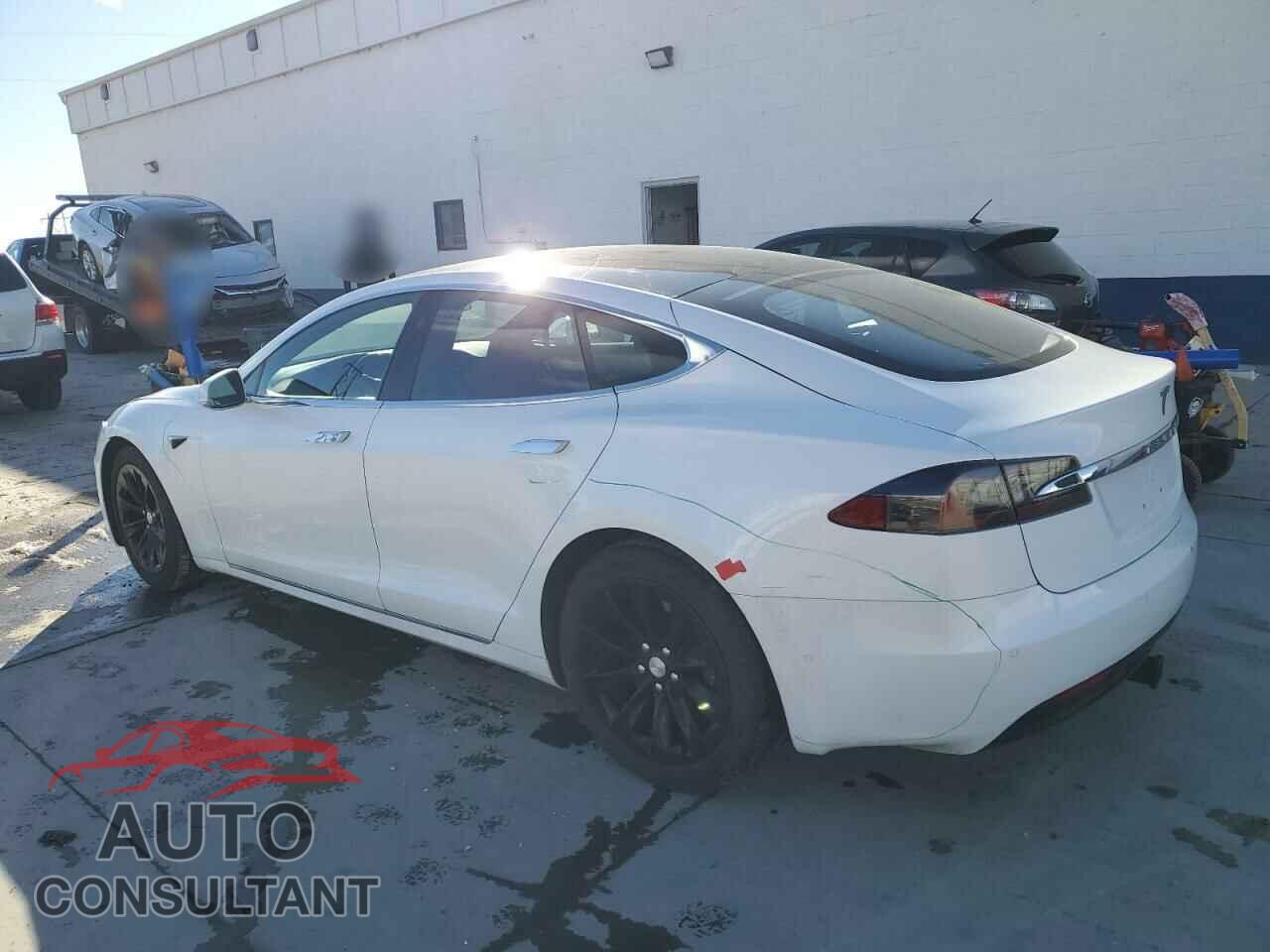 TESLA MODEL S 2018 - 5YJSA1E20JF276283