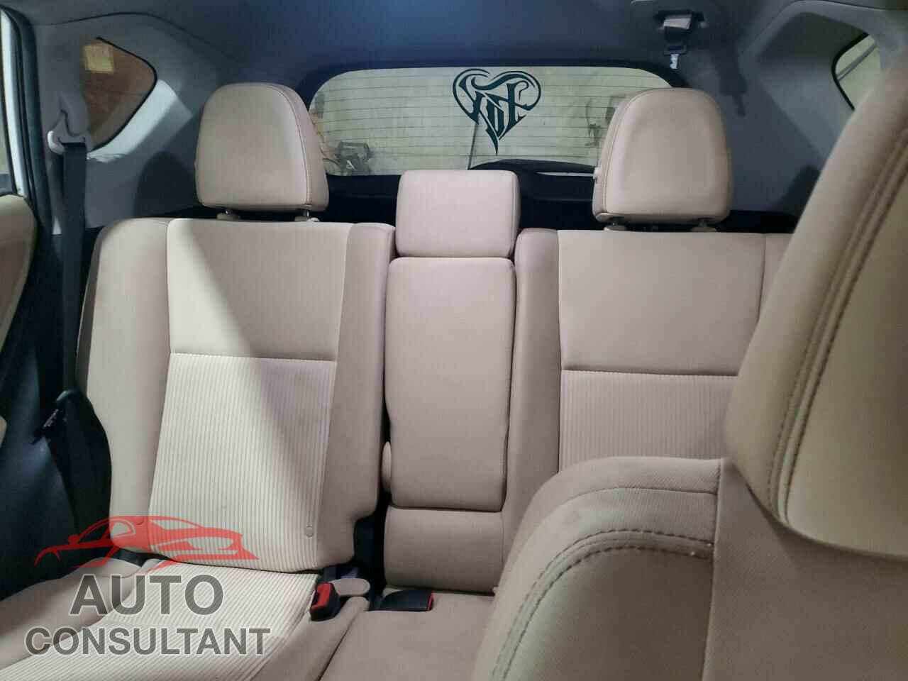TOYOTA RAV4 2013 - 2T3RFREV3DW003653