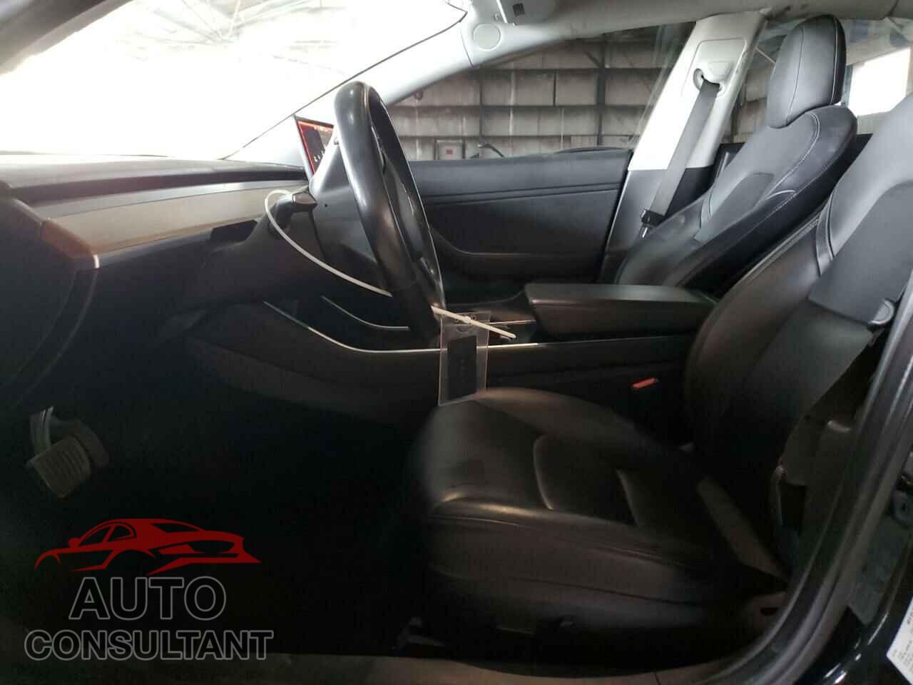 TESLA MODEL 3 2018 - 5YJ3E1EA7JF060284