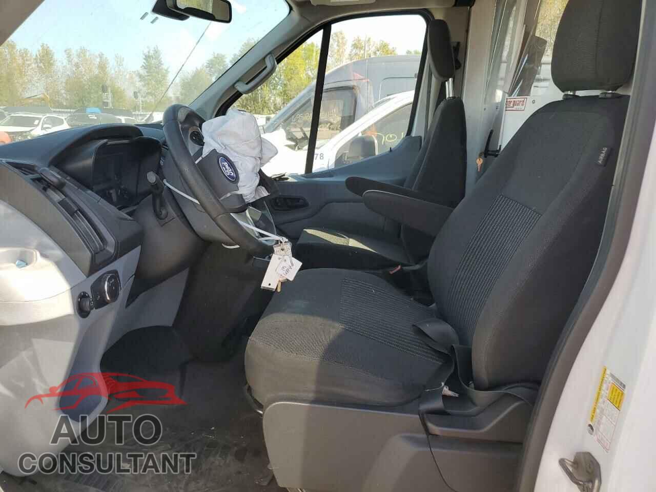 FORD TRANSIT 2019 - 1FTYR2CM2KKB66496