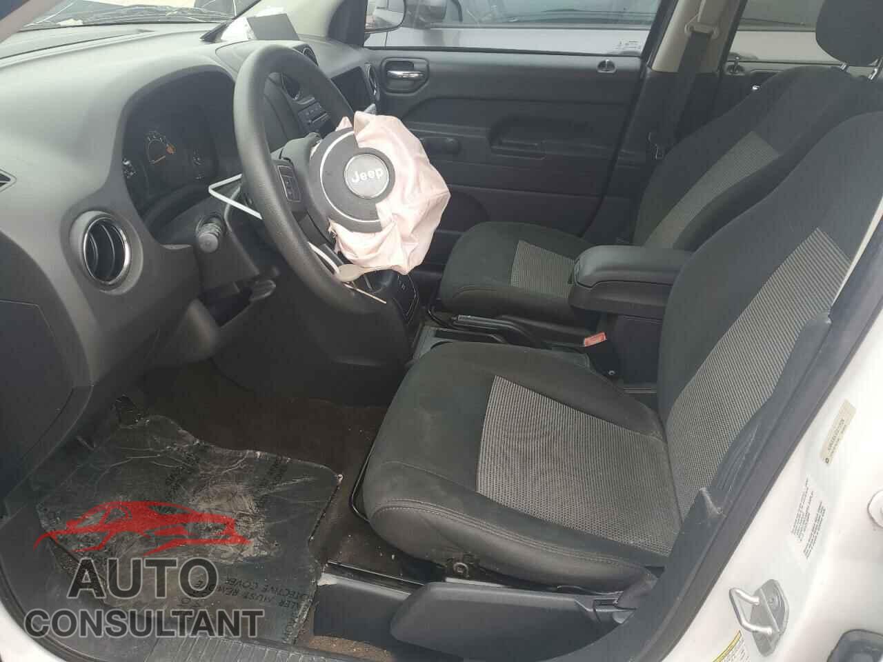 JEEP COMPASS 2014 - 1C4NJCBA1ED717520