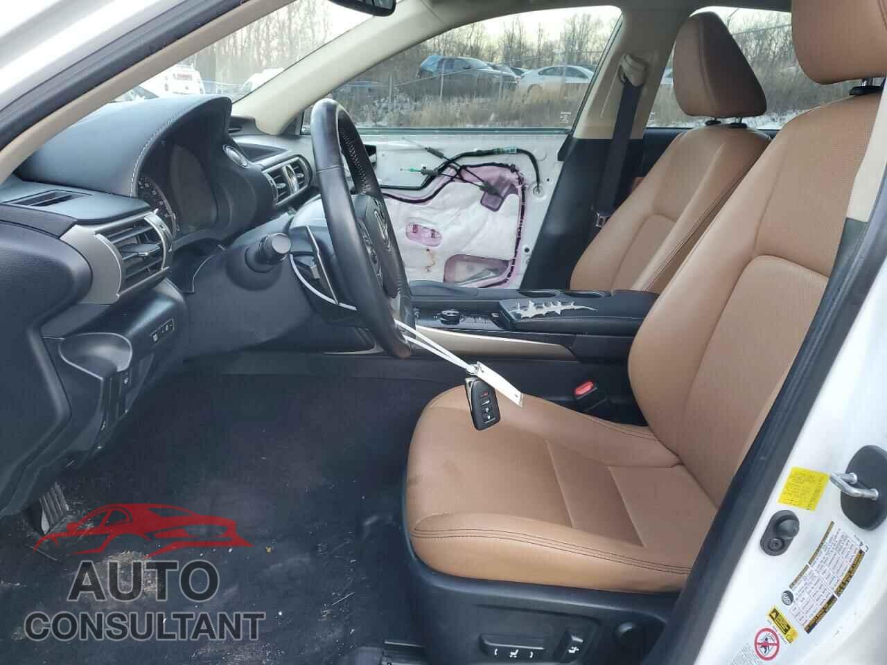 LEXUS IS 2014 - JTHCF1D23E5006283