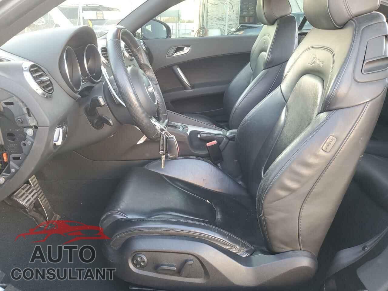 AUDI TT 2013 - TRUBFAFK3D1006077