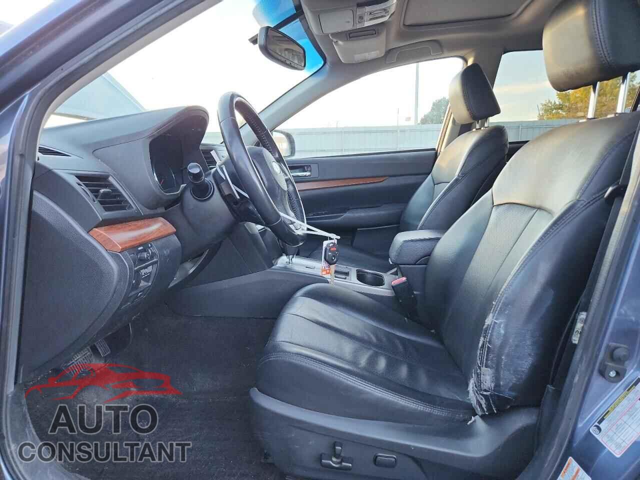 SUBARU OUTBACK 2013 - 4S4BRBKC9D3270197