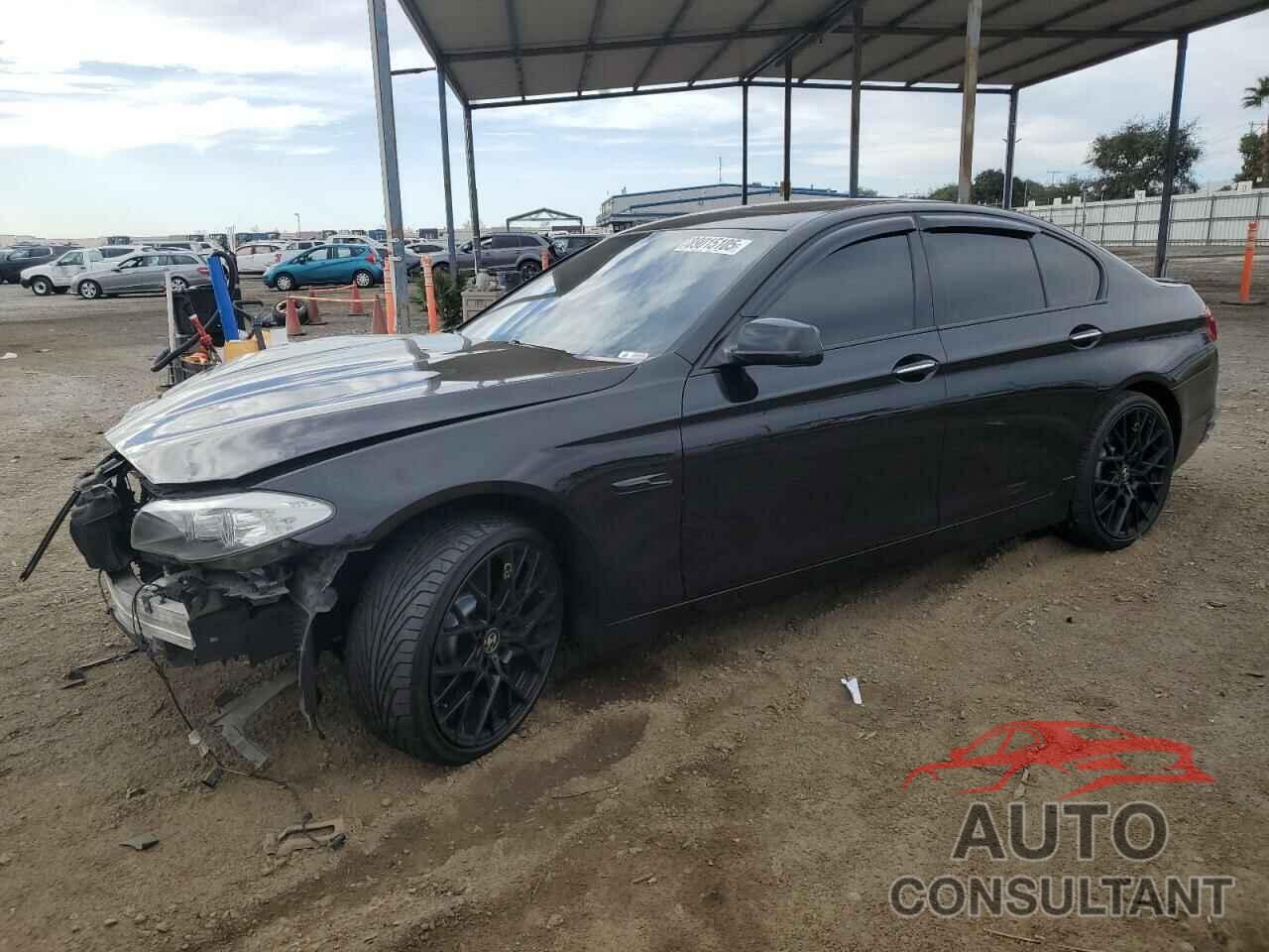 BMW 5 SERIES 2012 - WBAXG5C56CDX01702