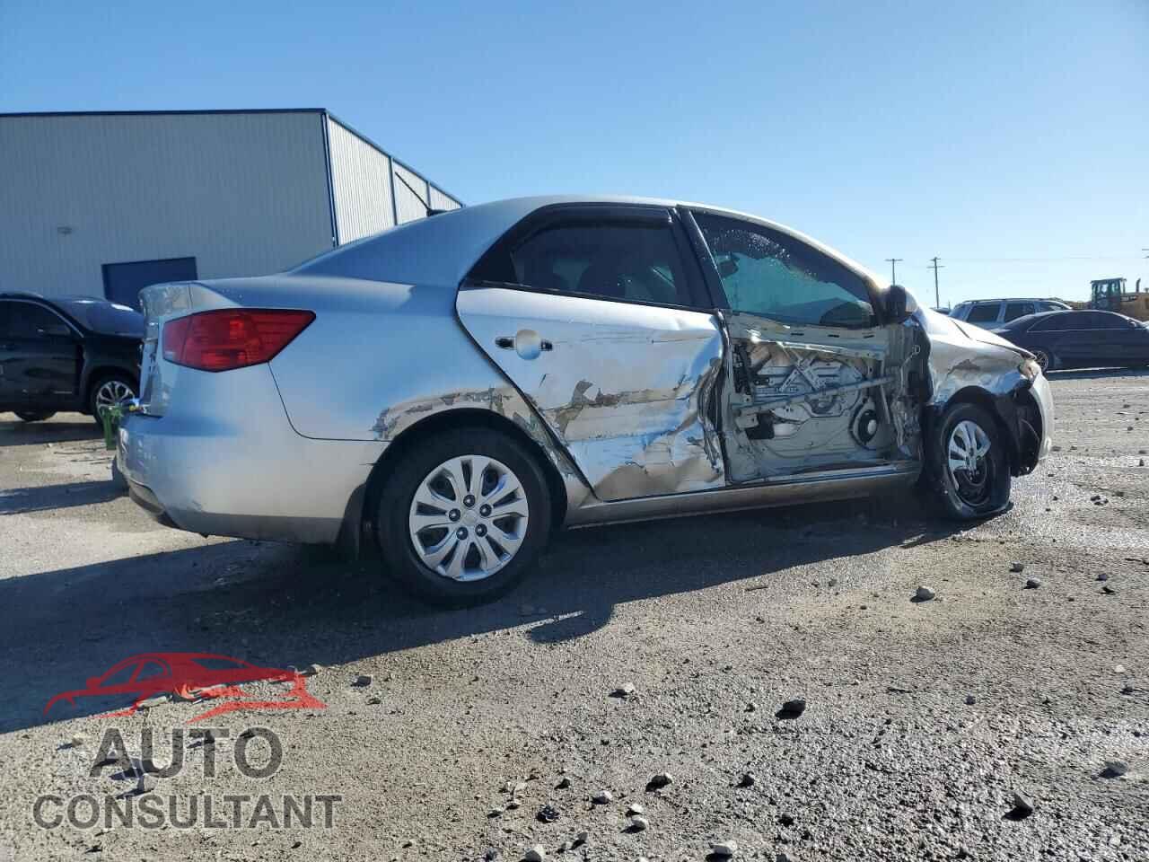 KIA FORTE 2012 - KNAFT4A2XC5583948