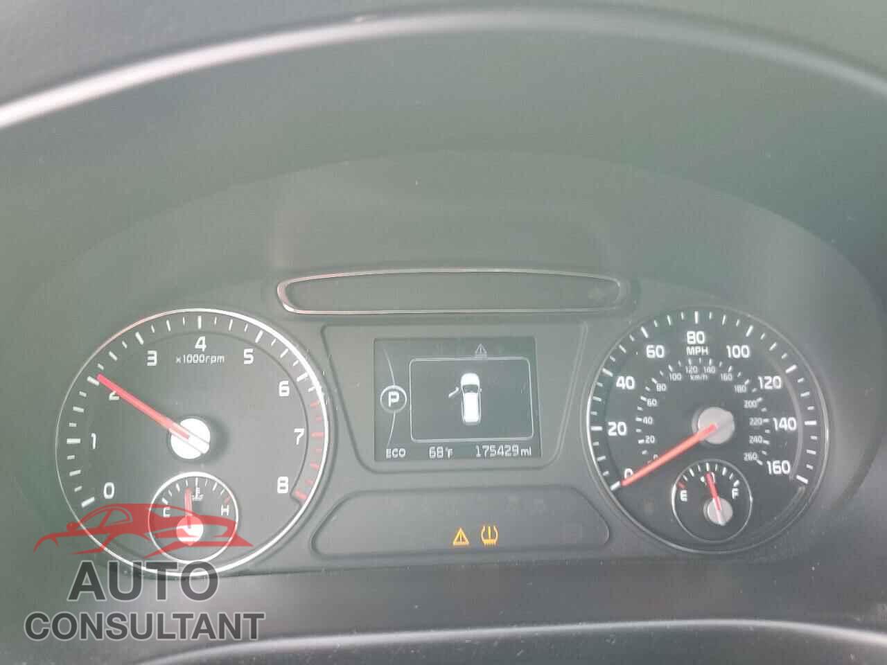 KIA SORENTO 2017 - 5XYPG4A59HG208945