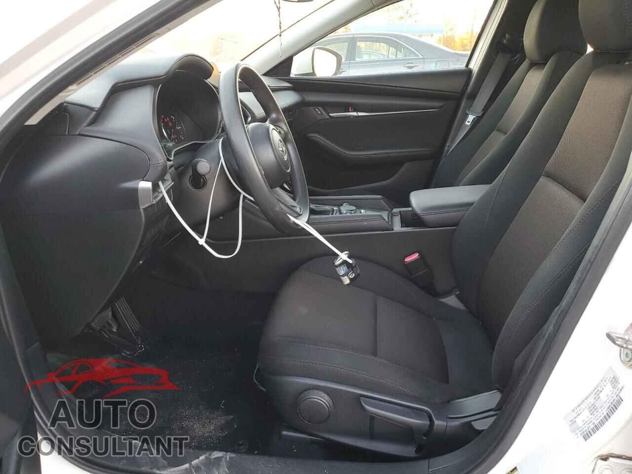 MAZDA 3 2019 - 3MZBPABL0KM111386
