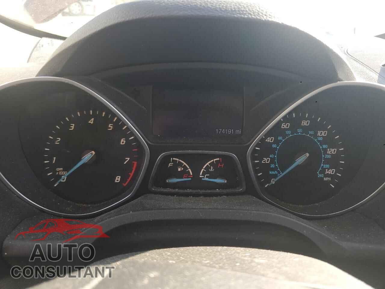 FORD ESCAPE 2015 - 1FMCU0F70FUB17869