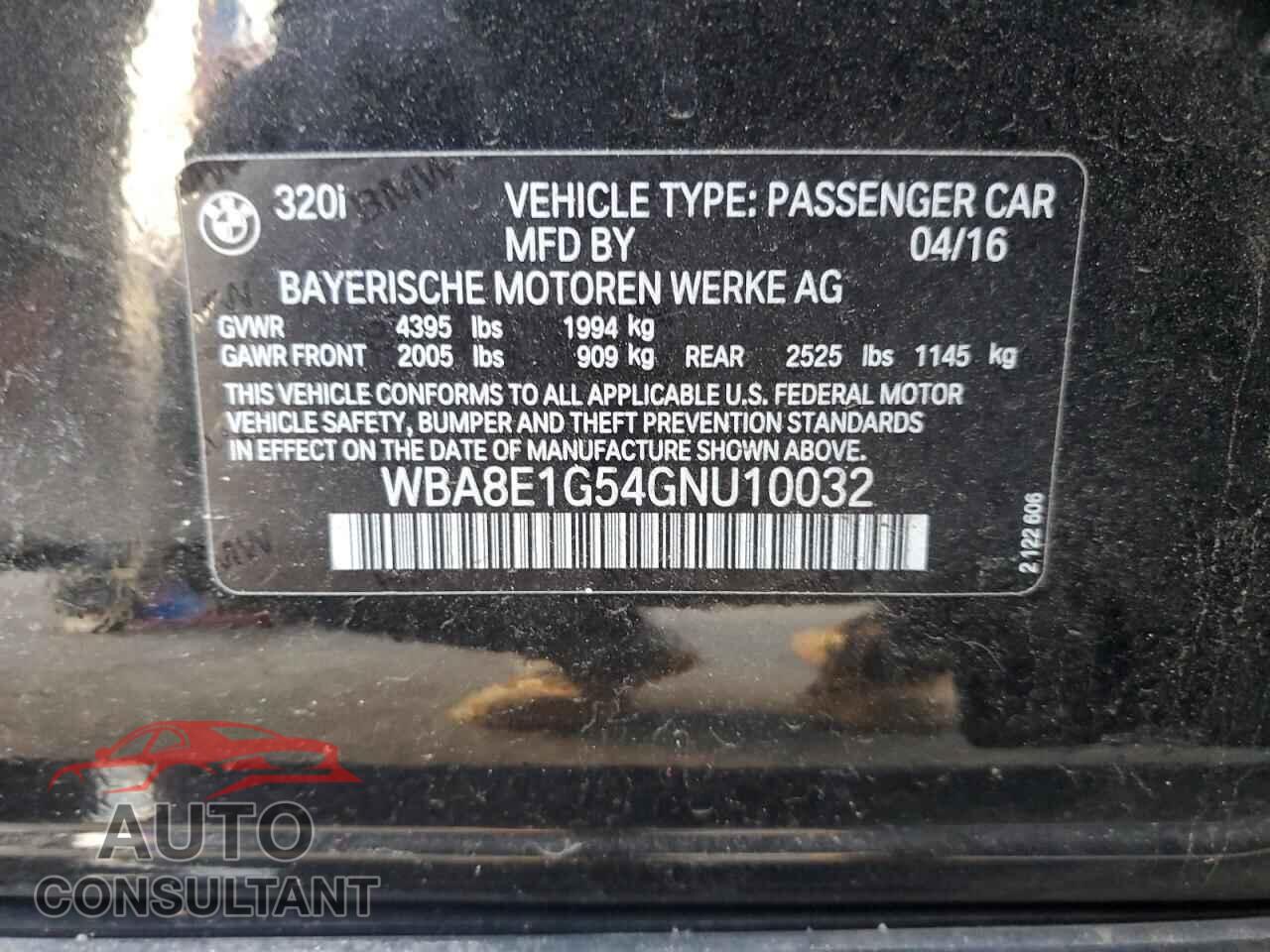 BMW 3 SERIES 2016 - WBA8E1G54GNU10032