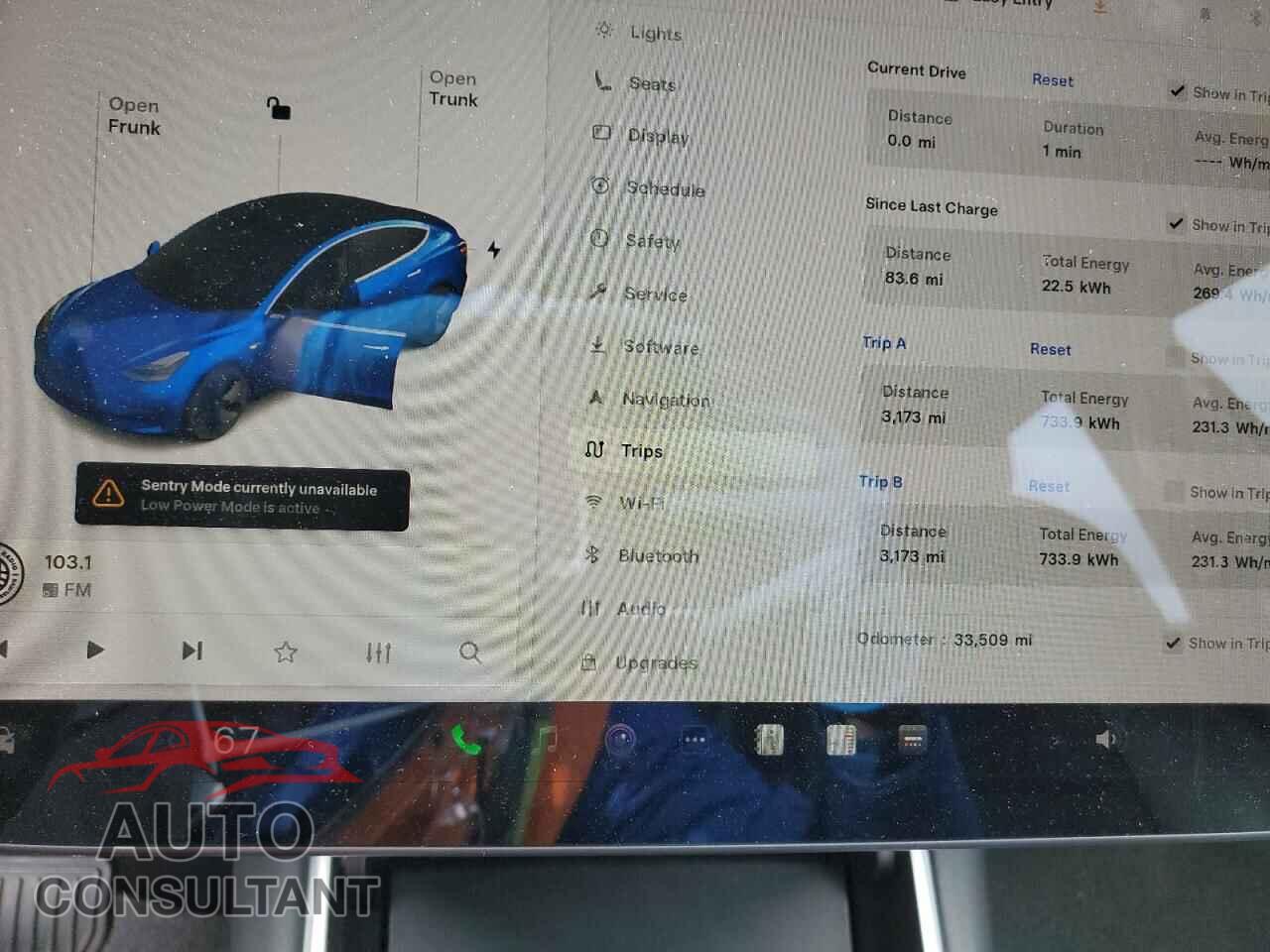 TESLA MODEL 3 2018 - 5YJ3E1EB2JF120352