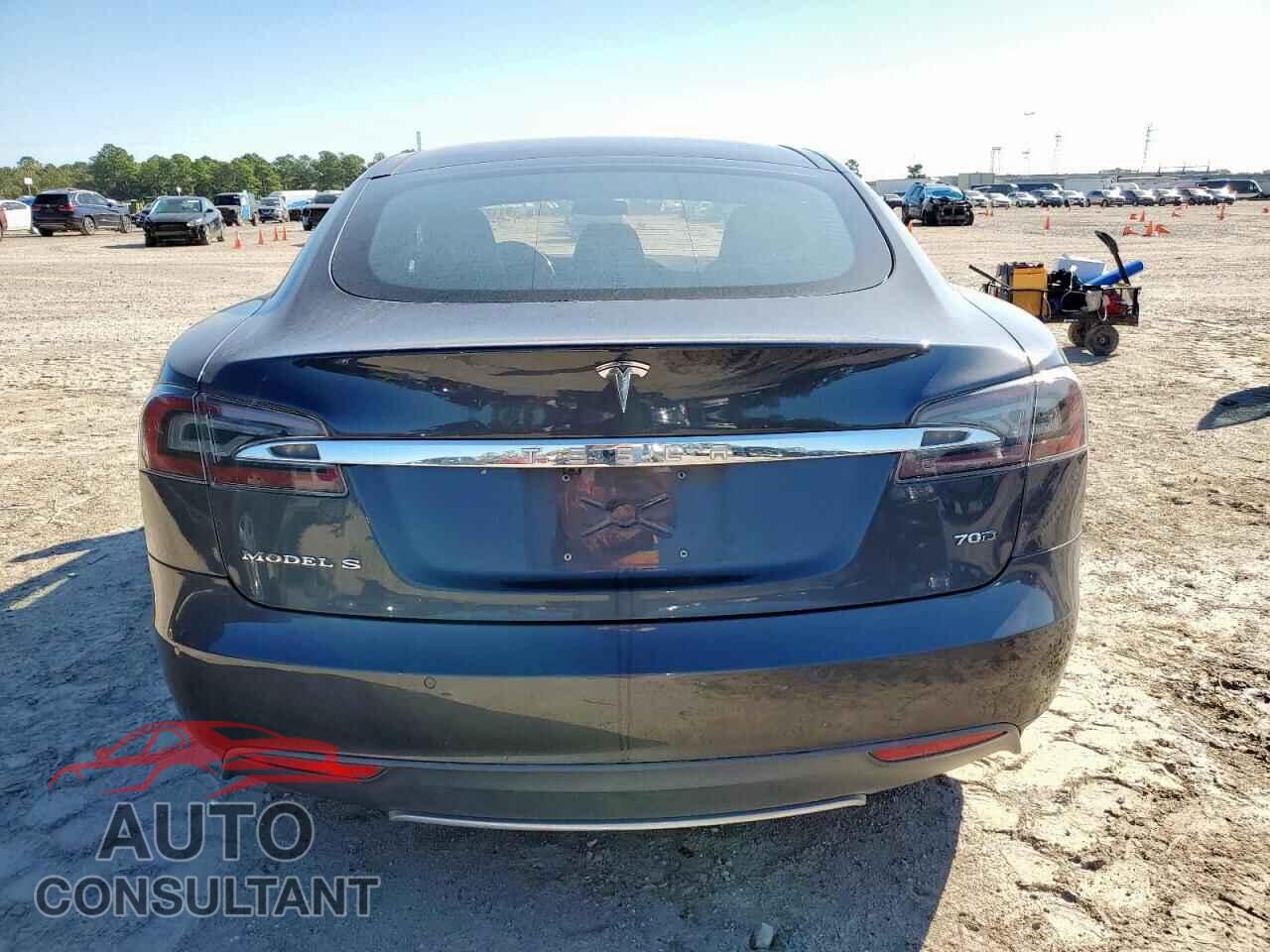TESLA MODEL S 2015 - 5YJSA1E23FF106104