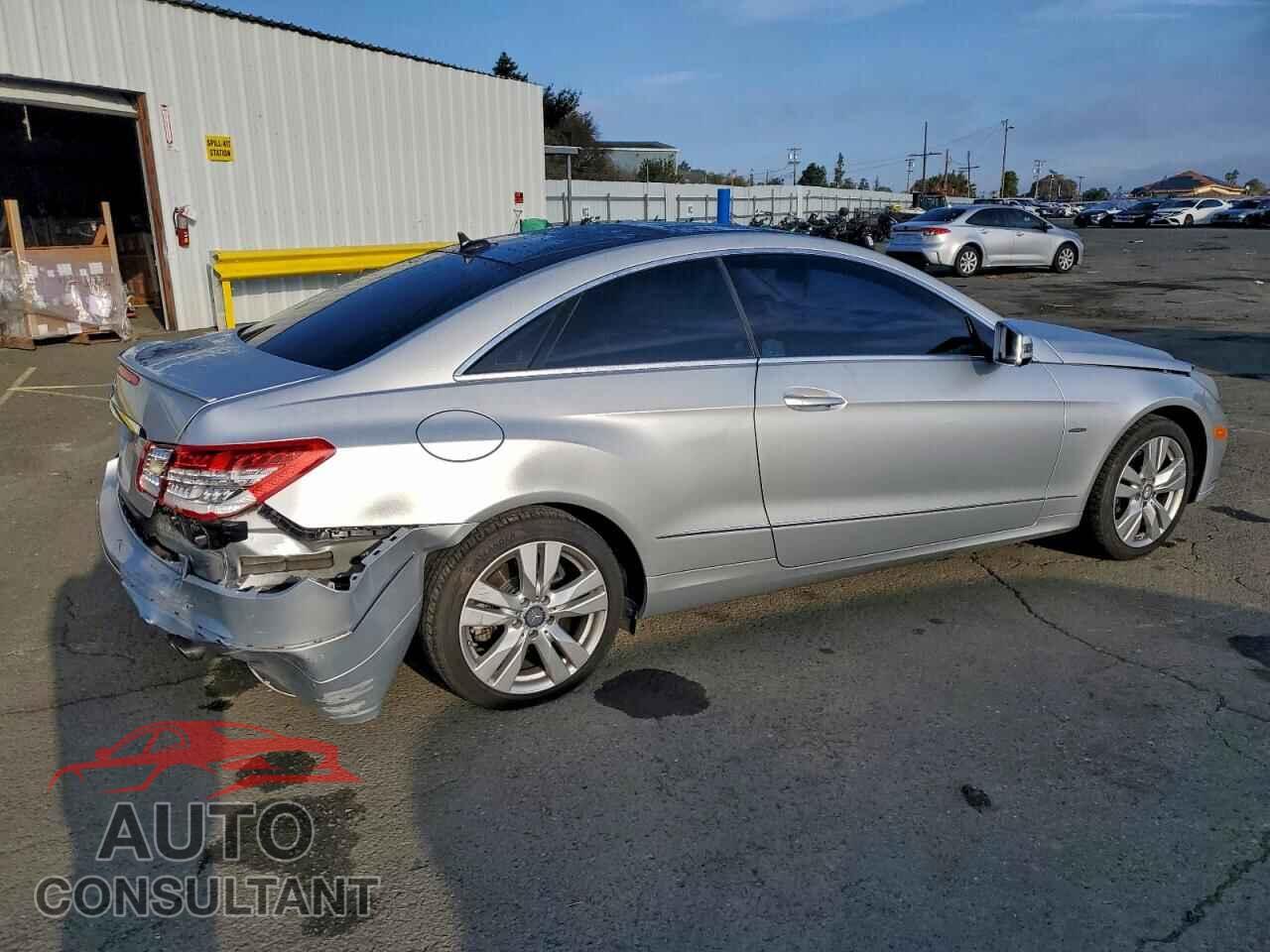 MERCEDES-BENZ E-CLASS 2012 - WDDKJ5KB7CF171904