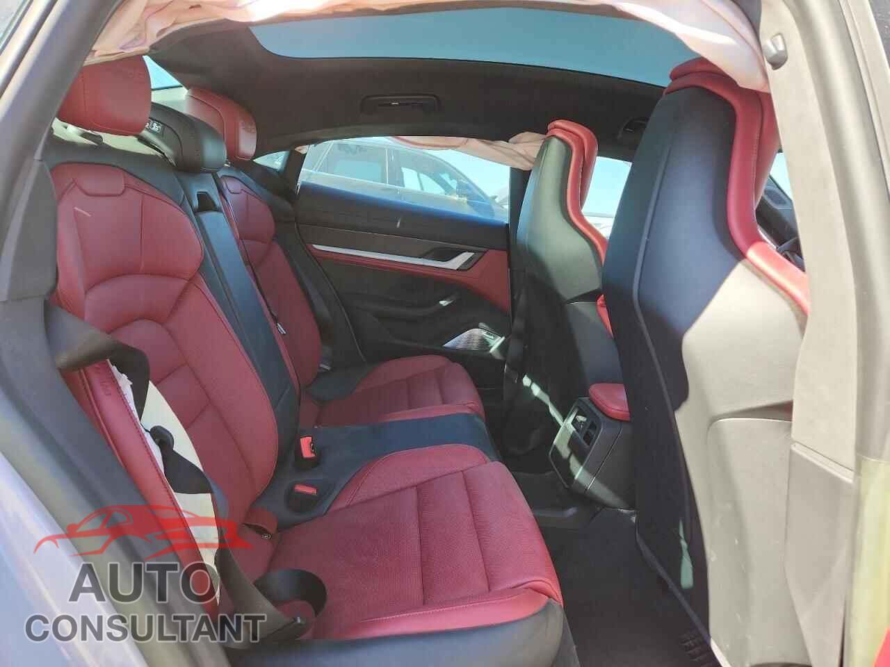 PORSCHE TAYCAN 2023 - WP0AC2Y19PSA52054