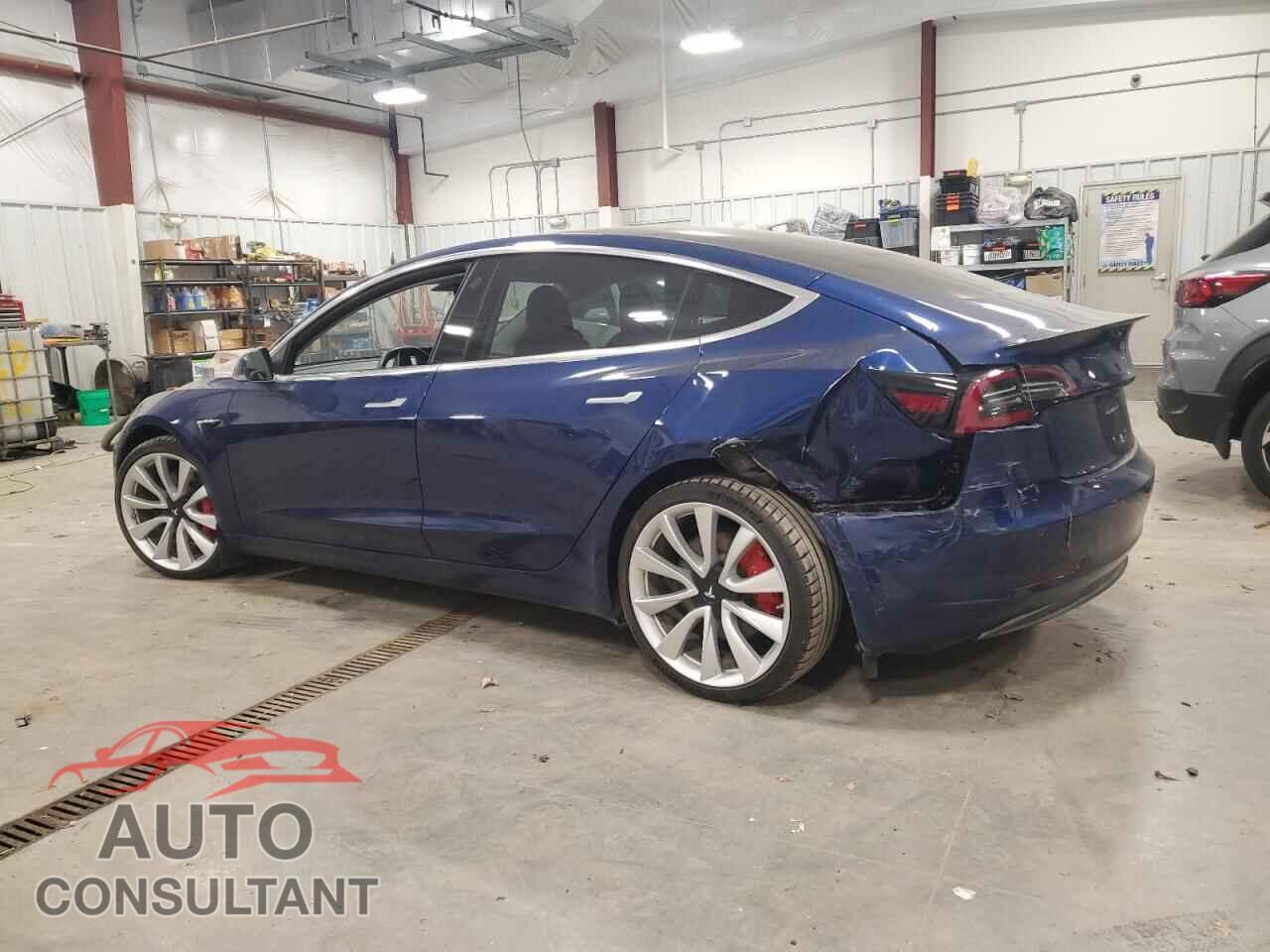 TESLA MODEL 3 2018 - 5YJ3E1EB6JF106292