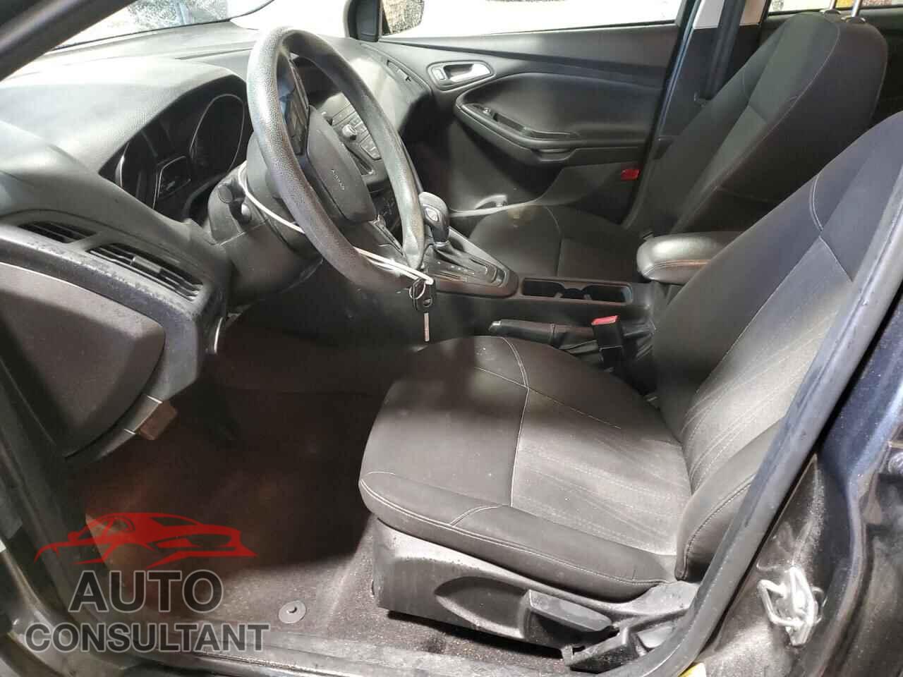 FORD FOCUS 2018 - 1FADP3F27JL219566