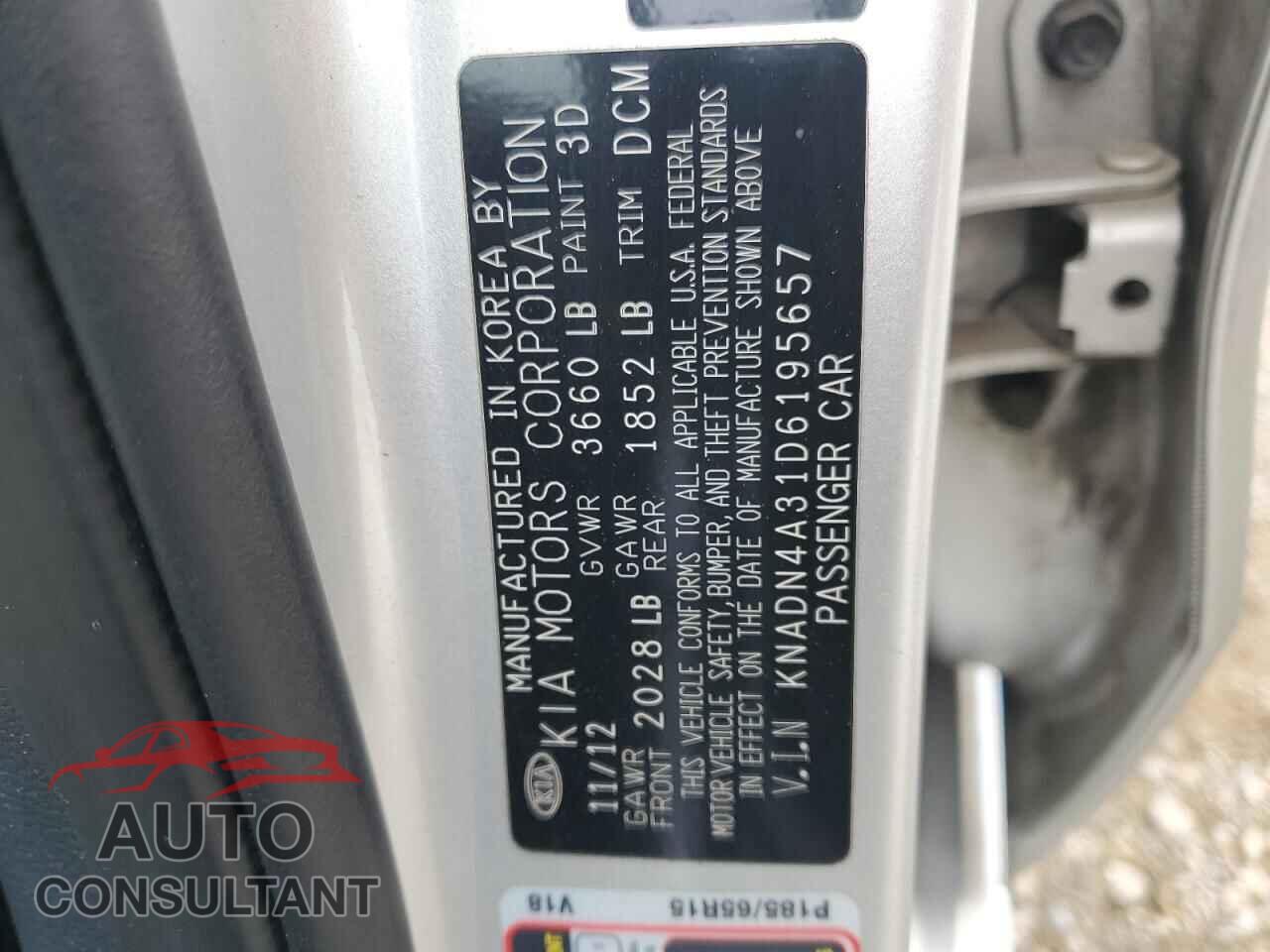 KIA RIO 2013 - KNADN4A31D6195657
