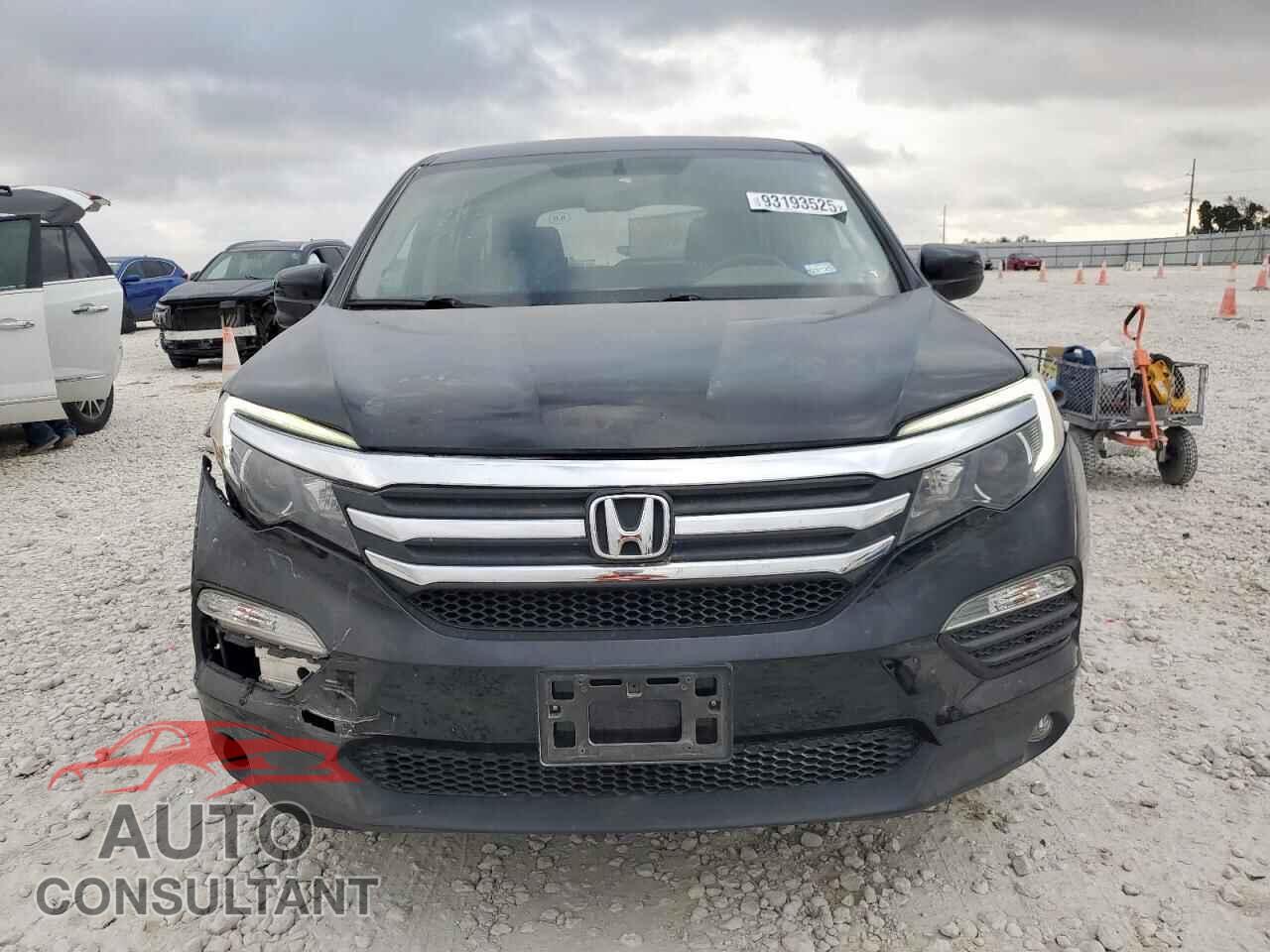 HONDA PILOT 2017 - 5FNYF5H56HB010768