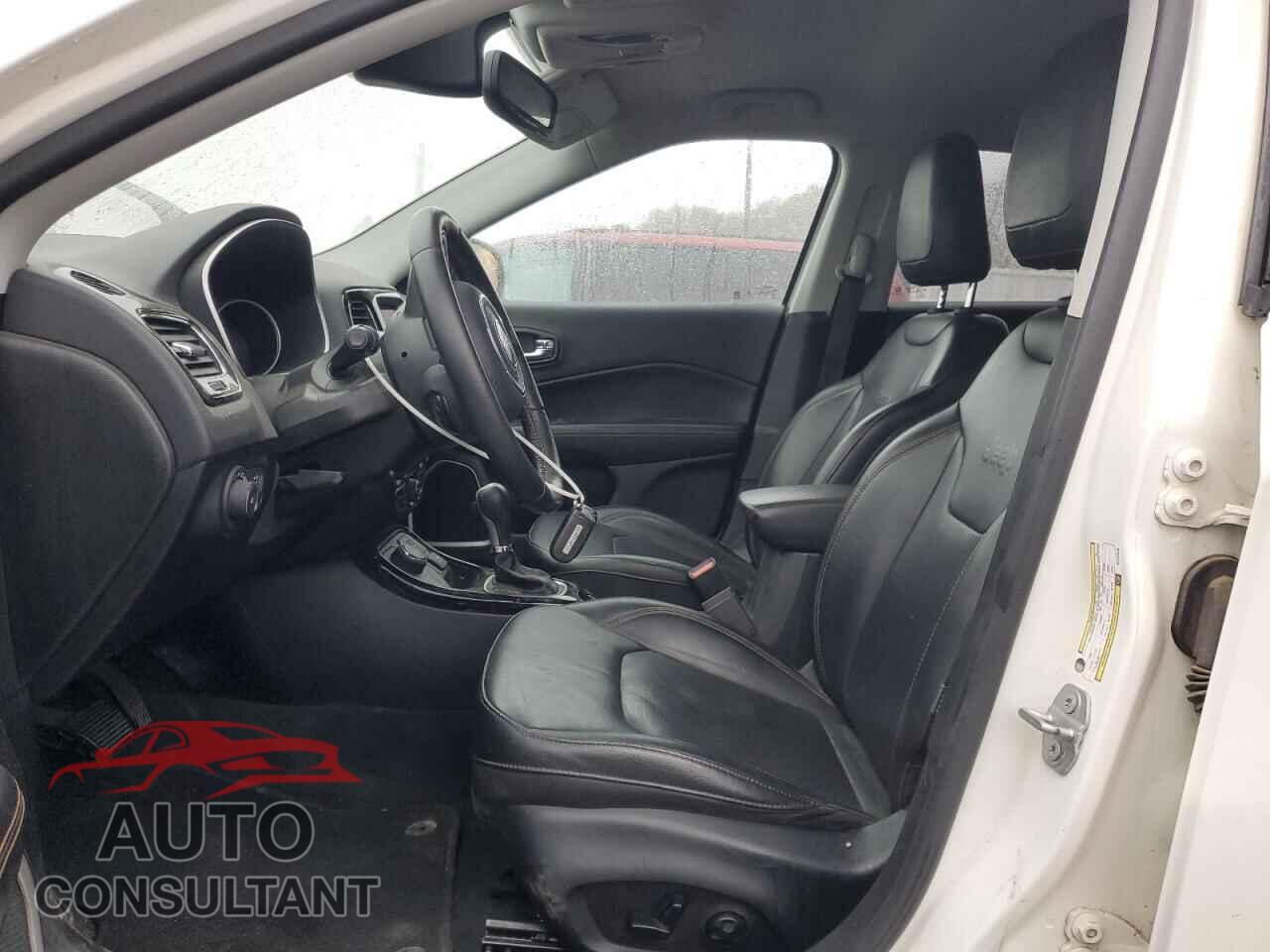 JEEP COMPASS 2019 - 3C4NJDCB9KT747576