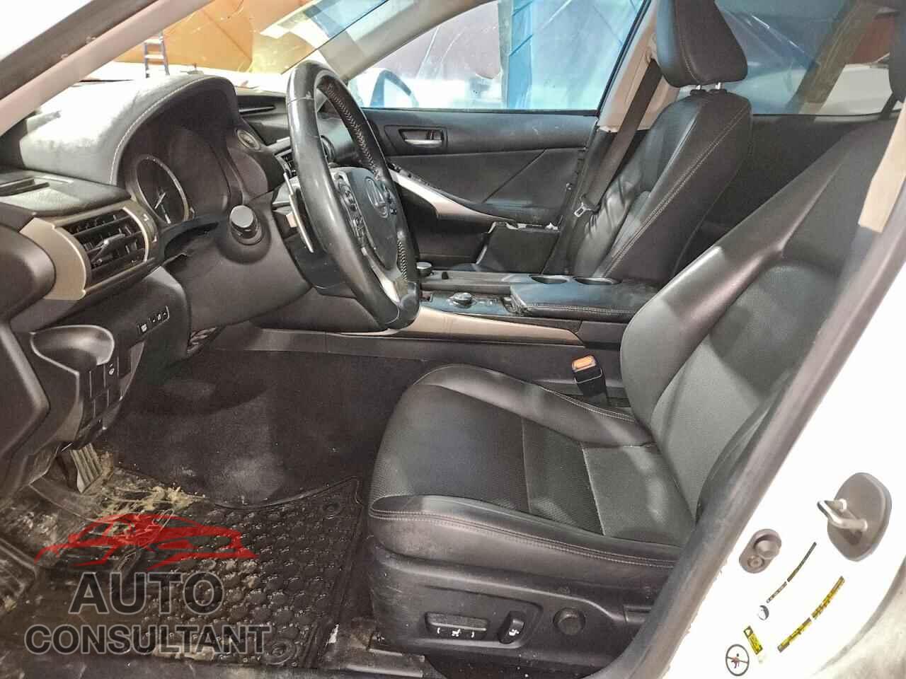 LEXUS IS 2014 - JTHCF1D26E5002471