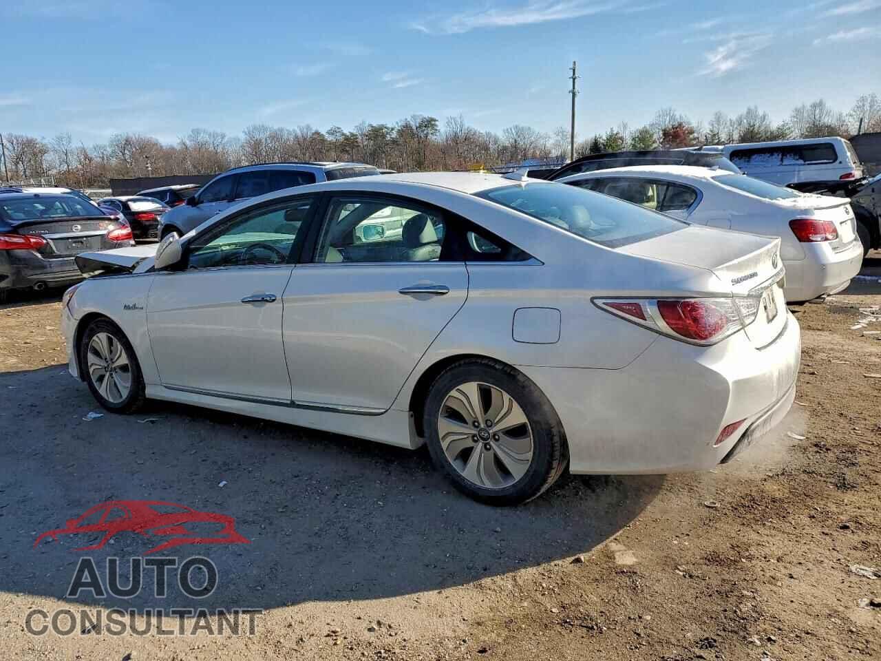 HYUNDAI SONATA 2013 - KMHEC4A44DA090688