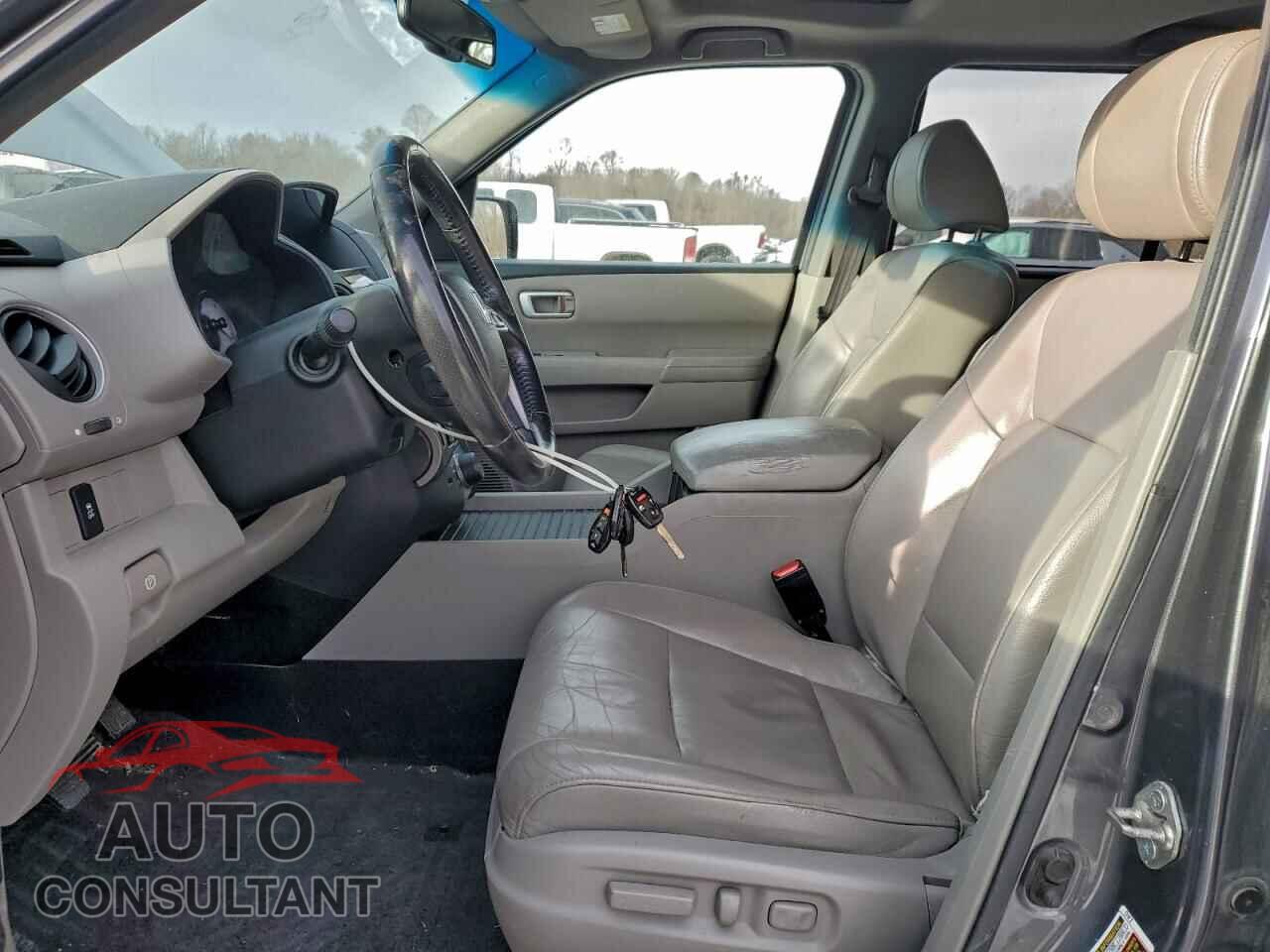 HONDA PILOT 2013 - 5FNYF4H68DB012048