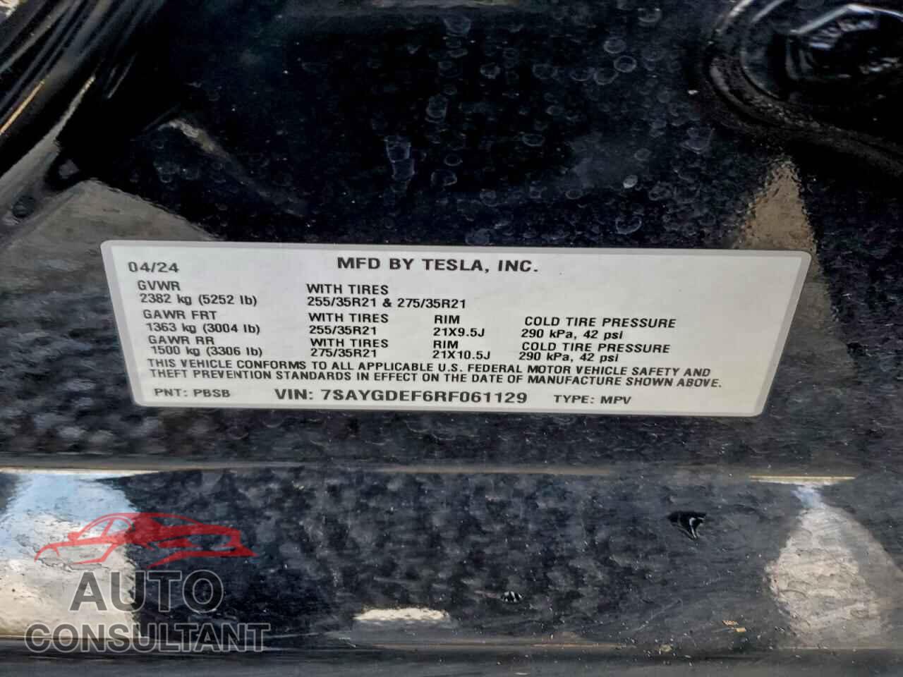 TESLA MODEL Y 2024 - 7SAYGDEF6RF061129