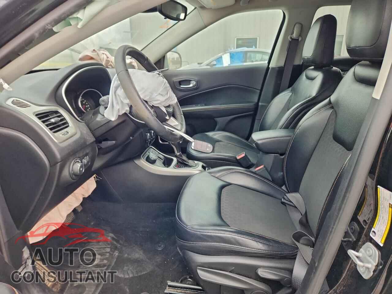 JEEP COMPASS 2017 - 3C4NJDBB7HT665632