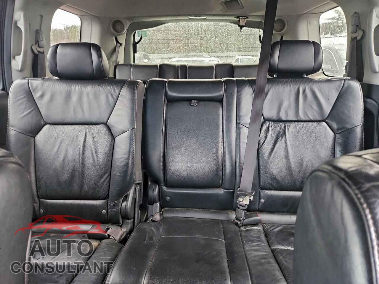 HONDA PILOT 2010 - 5FNYF4H92AB021561