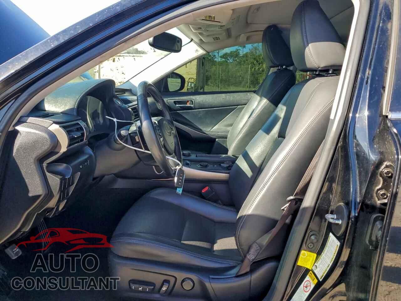LEXUS IS 2015 - JTHBF1D21F5062381
