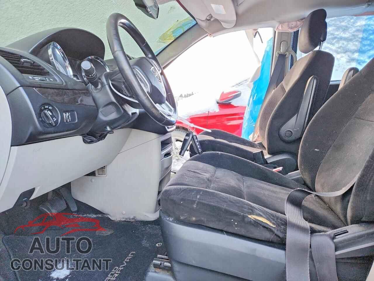 DODGE CARAVAN 2015 - 2C4RDGBG9FR579423
