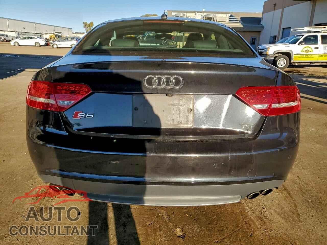 AUDI S5/RS5 2010 - WAUCVBFR1AA028785