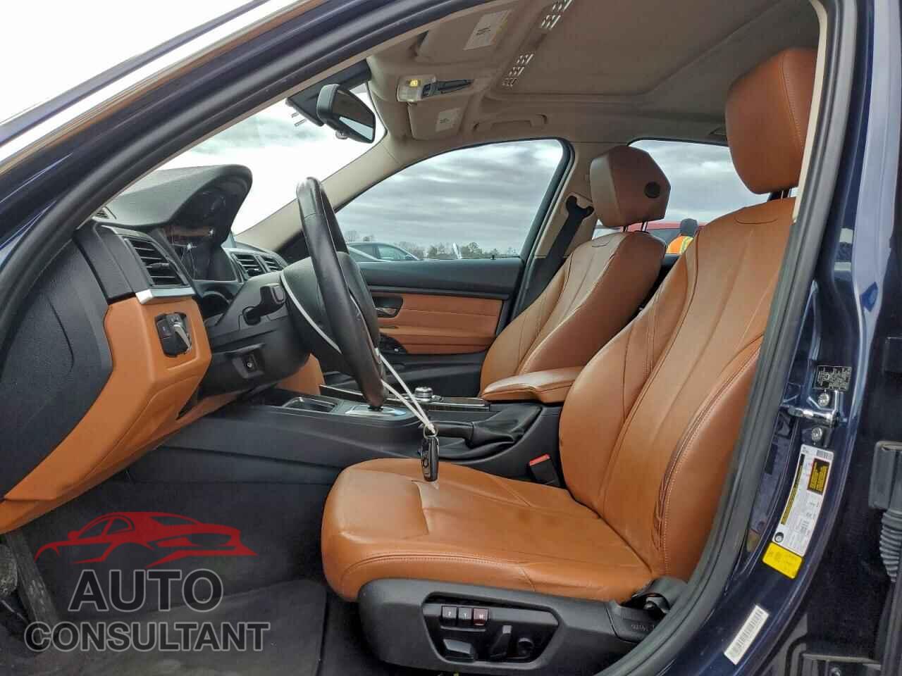 BMW 3 SERIES 2012 - WBA3A5G58CNP15976