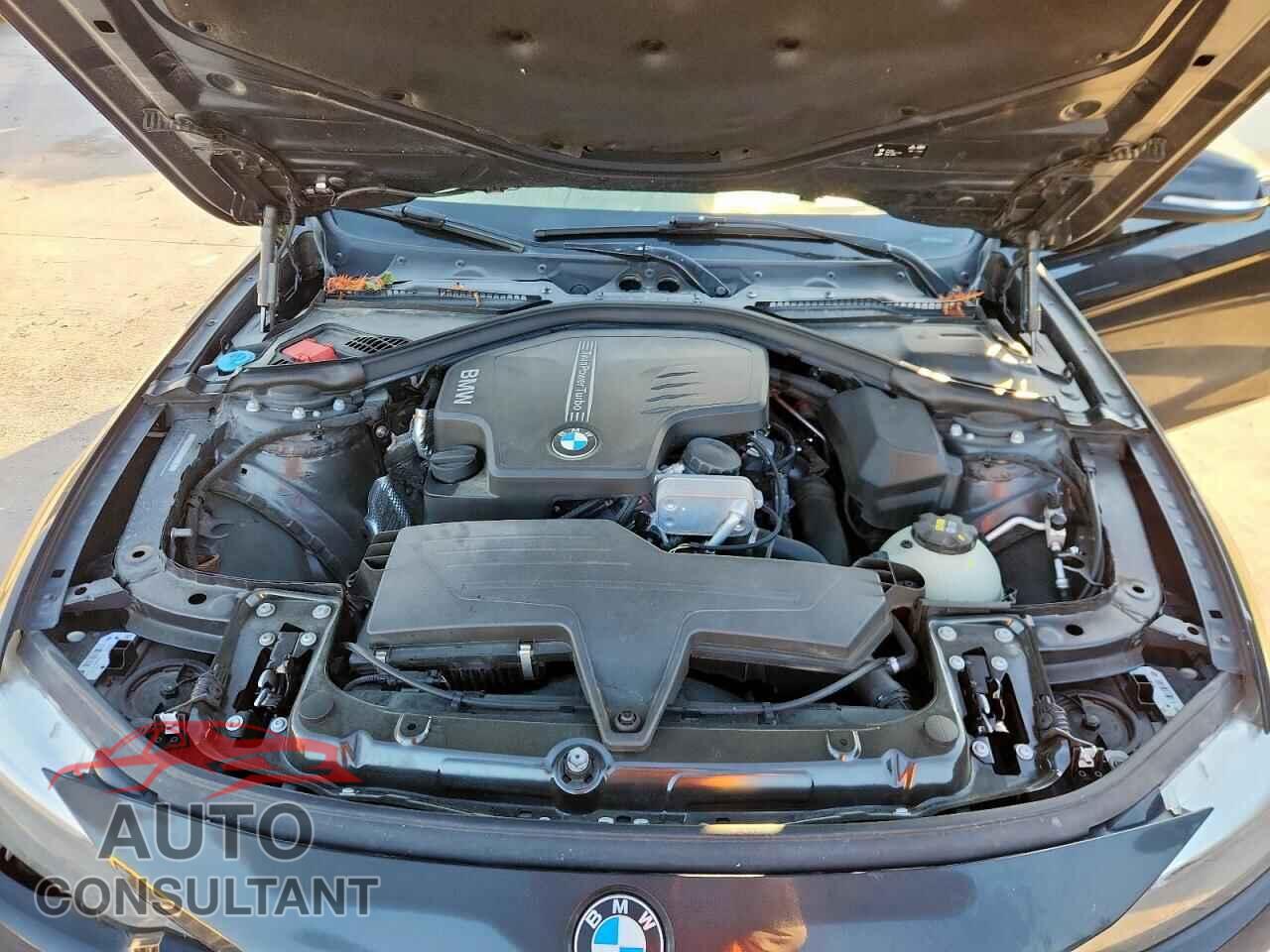 BMW 3 SERIES 2016 - WBA8E9G58GNU29830