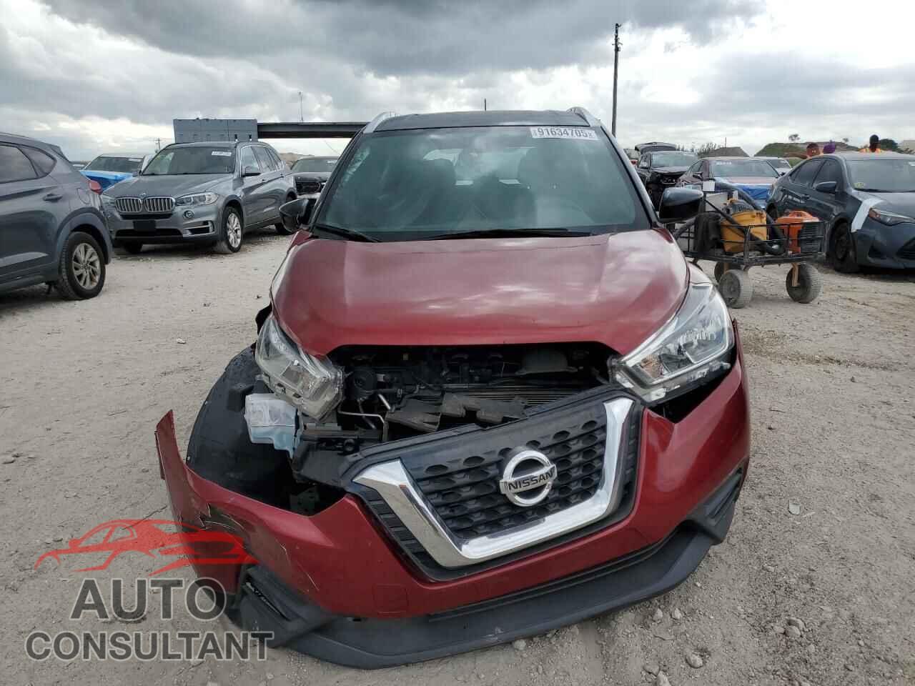 NISSAN KICKS 2019 - 3N1CP5CU3KL567834