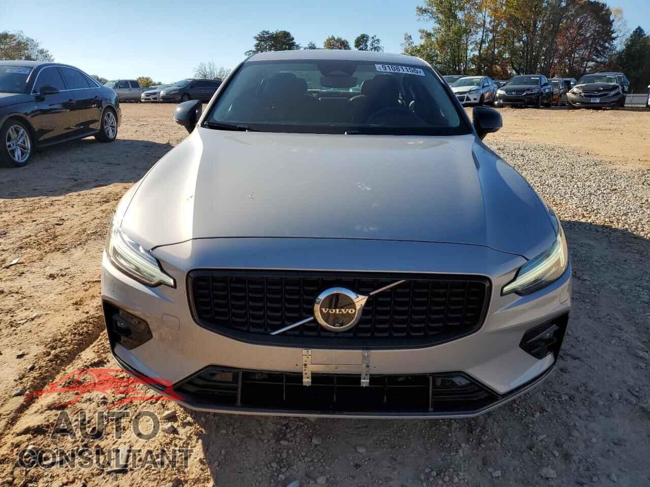 VOLVO S60 PLUS 2024 - 7JRL12FL6RG306830