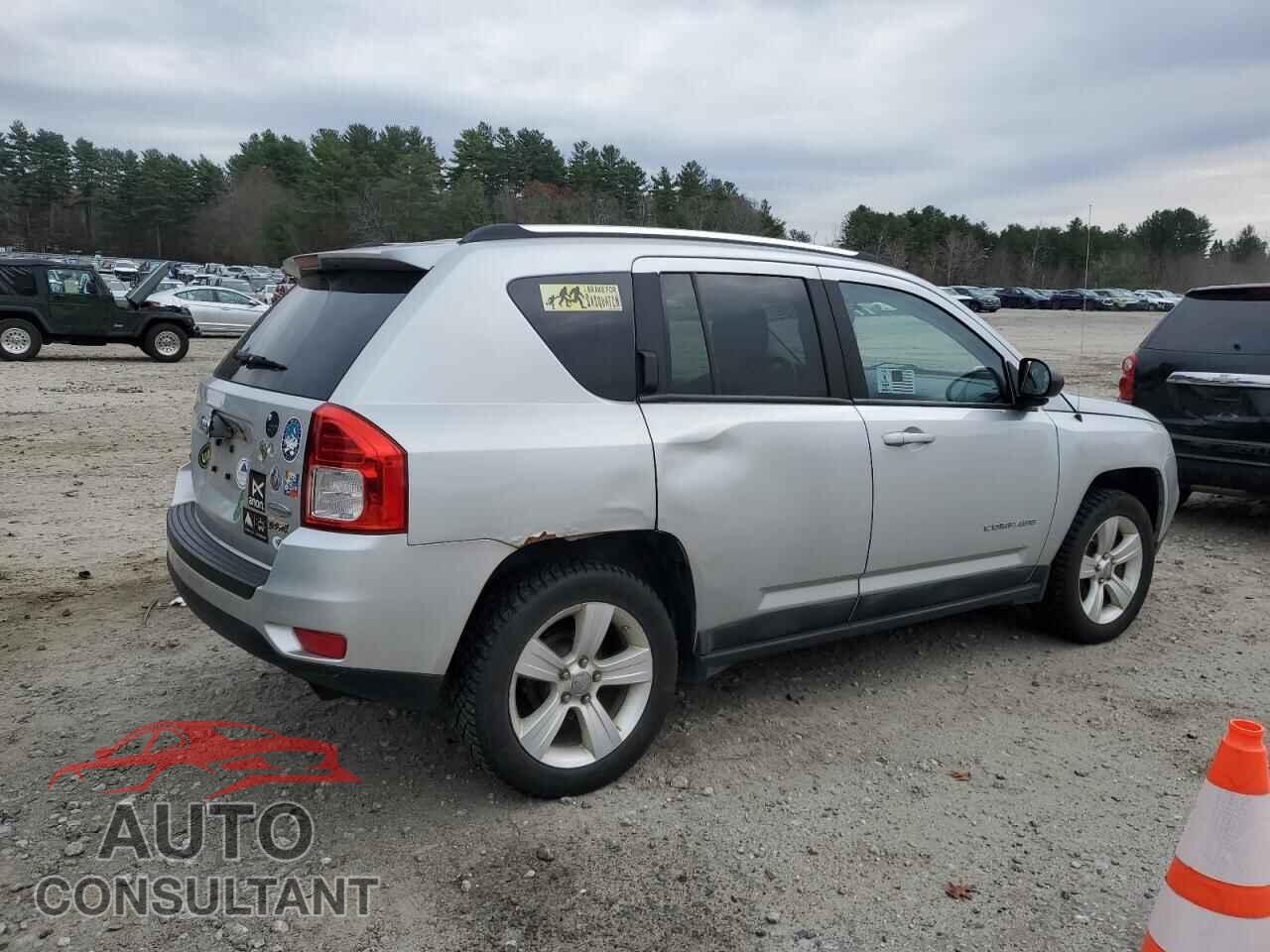 JEEP COMPASS 2011 - 1J4NF1FB1BD135724