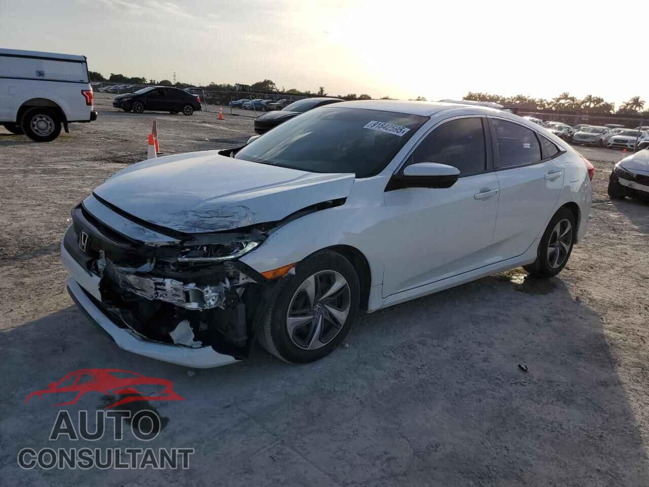HONDA CIVIC 2019 - 2HGFC2F65KH581813