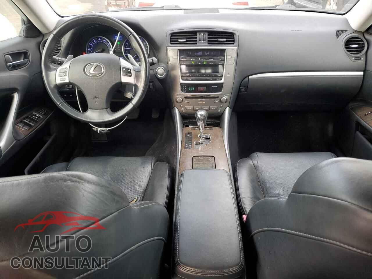 LEXUS IS 2011 - JTHCF5C2XB5049801