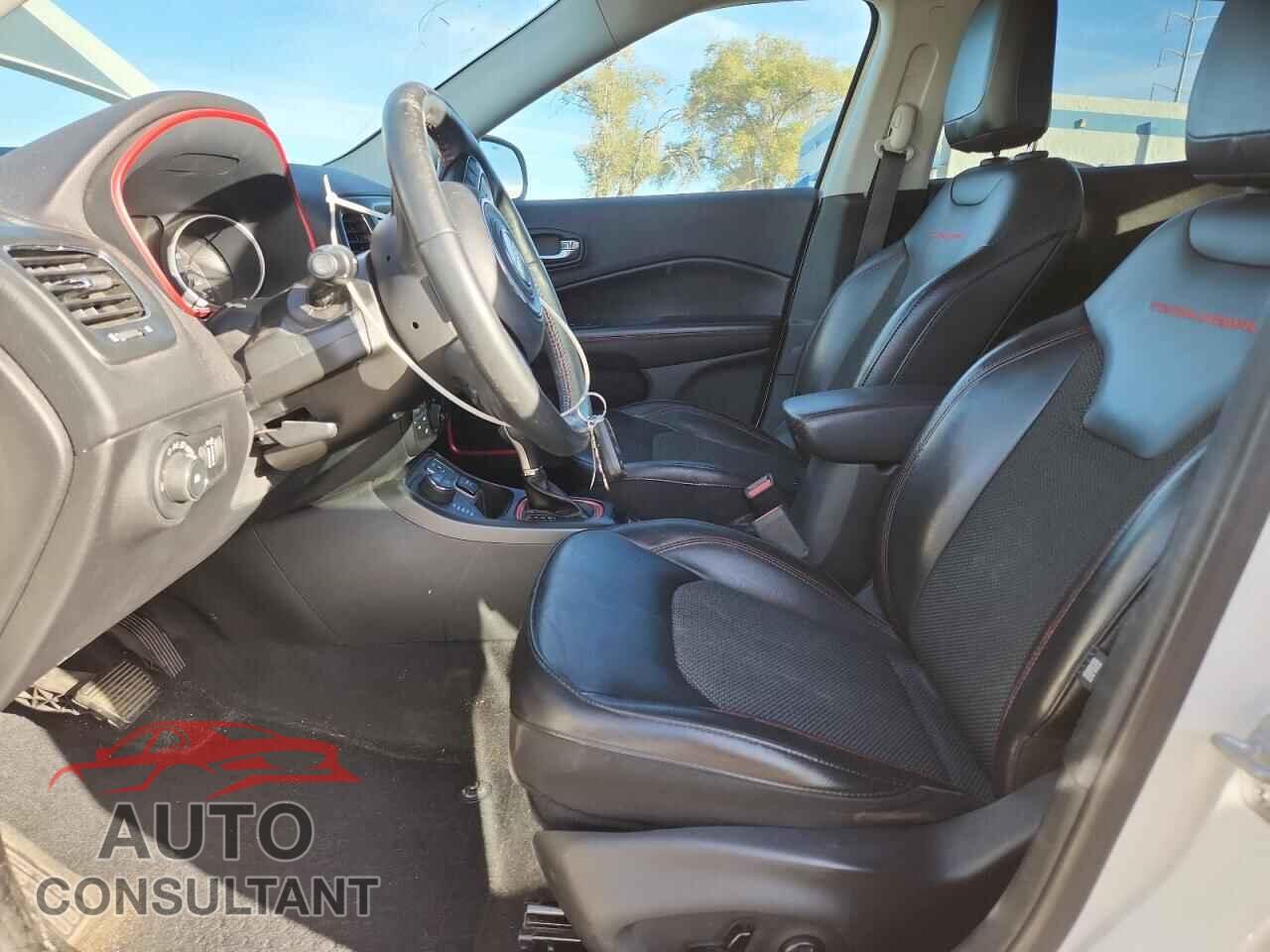 JEEP COMPASS 2019 - 3C4NJDDB0KT597789