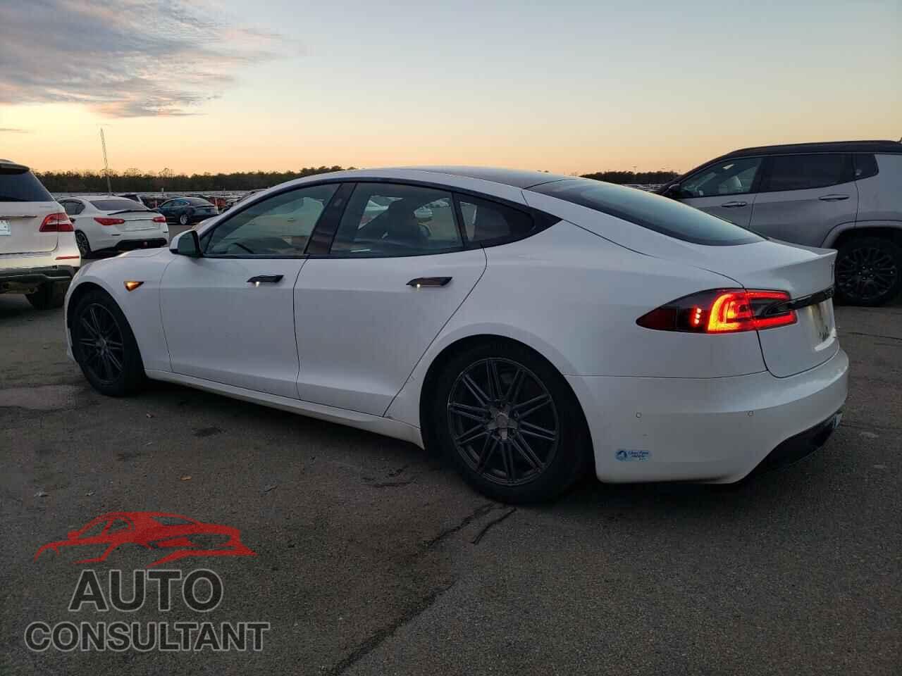 TESLA MODEL S 2021 - 5YJSA1E54MF440701