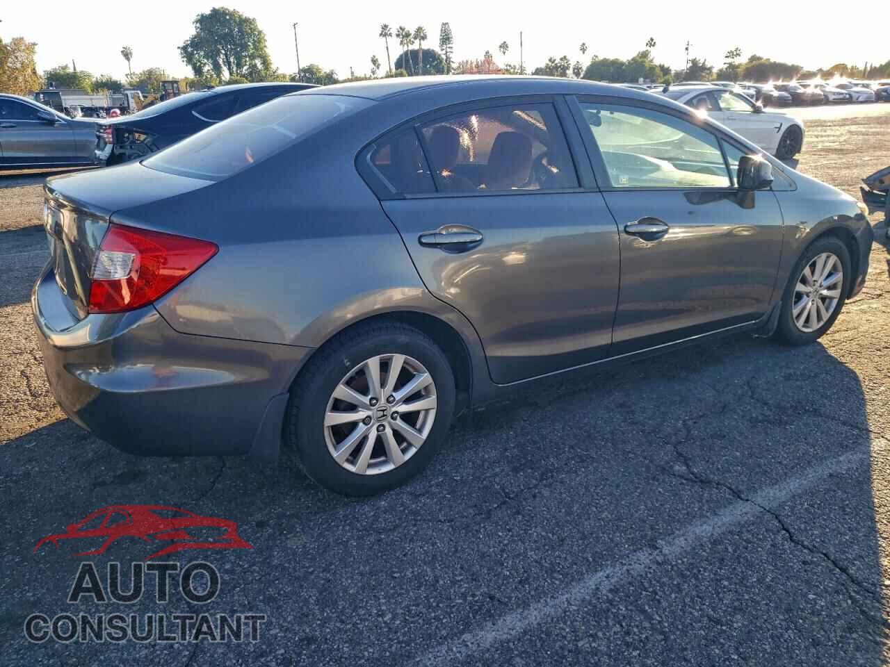 HONDA CIVIC 2012 - 2HGFB2F86CH301256
